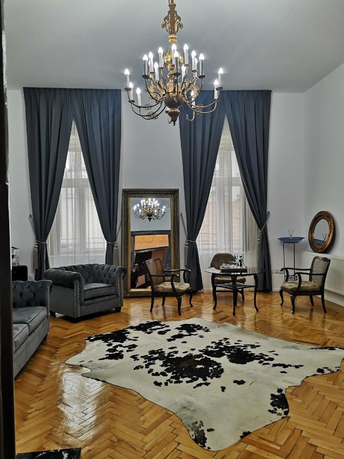 Mansion Josephina Apartment Cluj-Napoca Luaran gambar