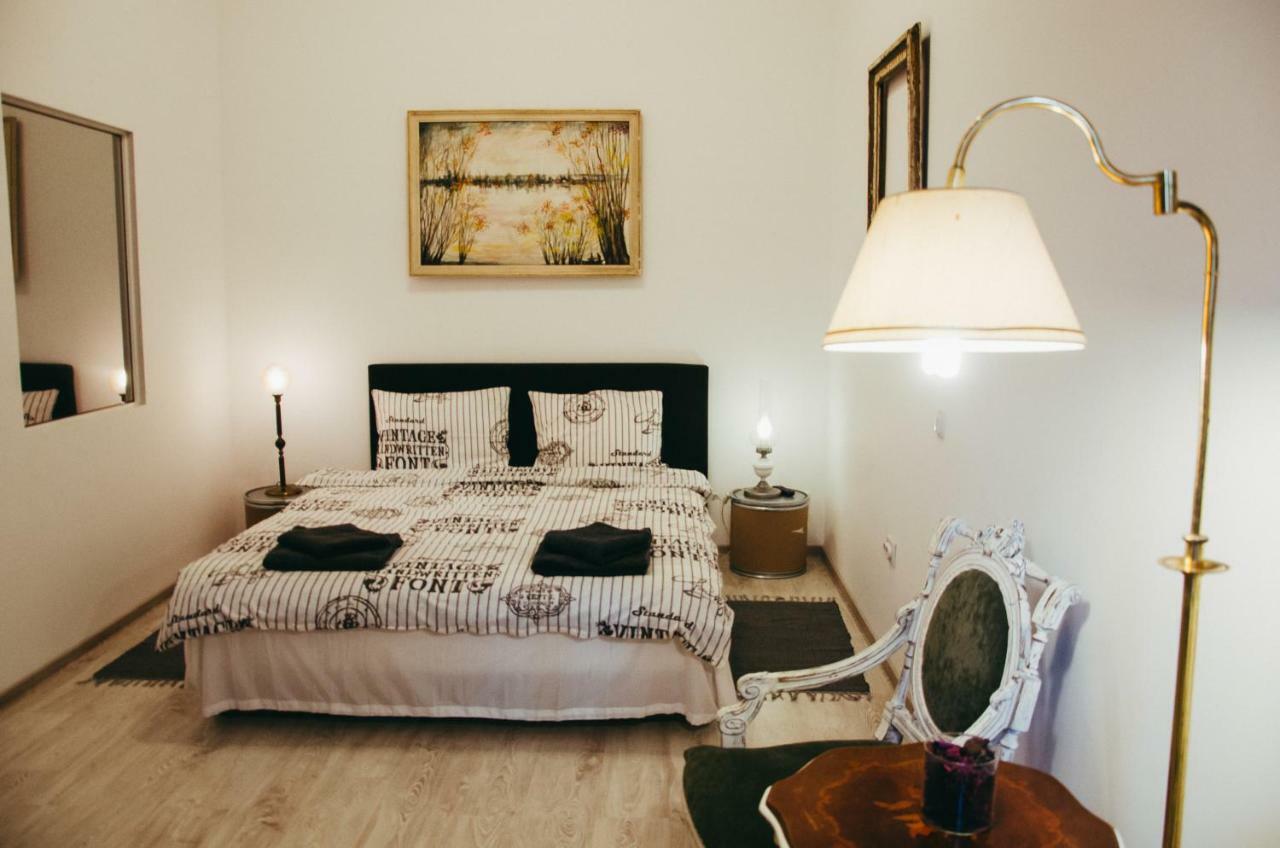 Mansion Josephina Apartment Cluj-Napoca Luaran gambar